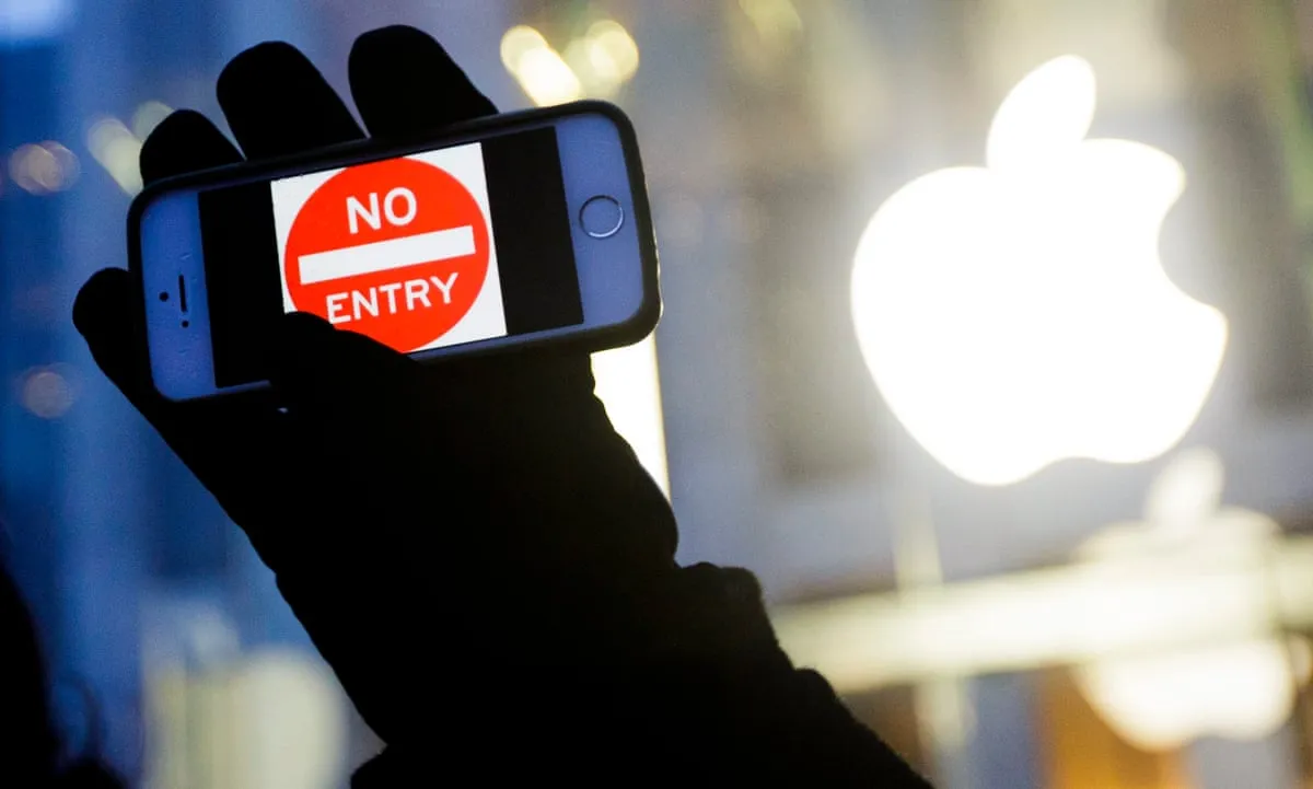 Apple's Latest Update Sparks Controversy: FBI and Lawsuit Challenge iPhone Privacy and Security