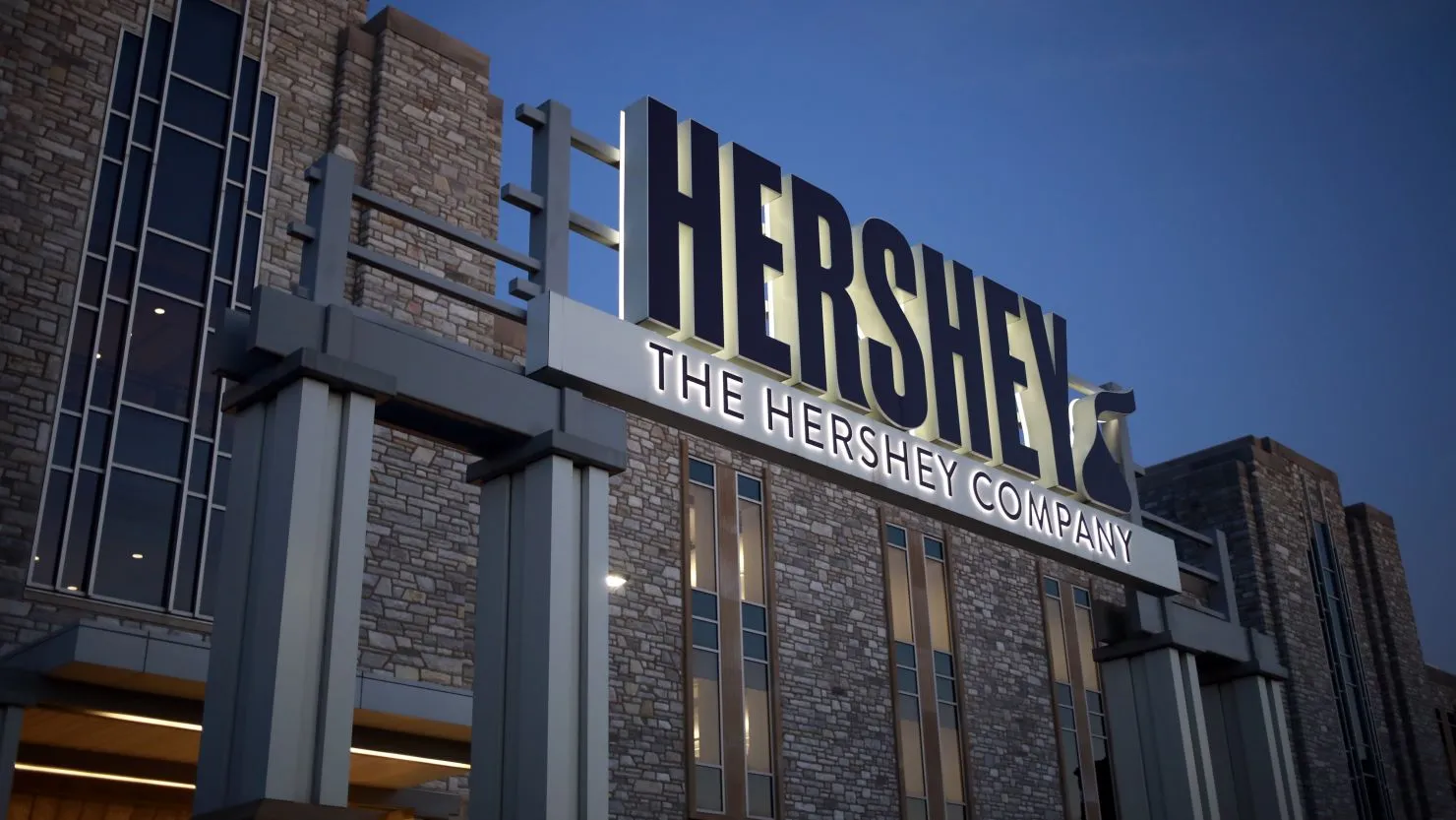 Read more about the article Chocolate Power Play: Could Mondelez and Hershey Team Up to Dominate the Snack World?