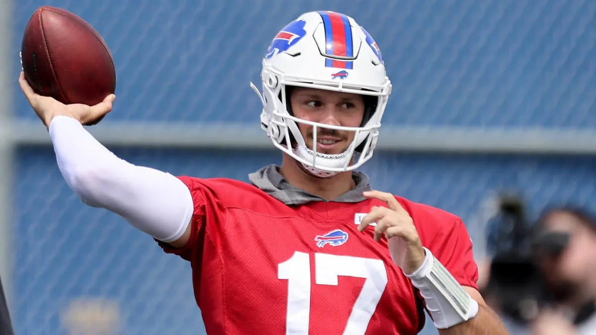 Read more about the article Josh Allen Makes NFL History with Unique Touchdown Feat in Buffalo Bills Nail-Biter Against Rams